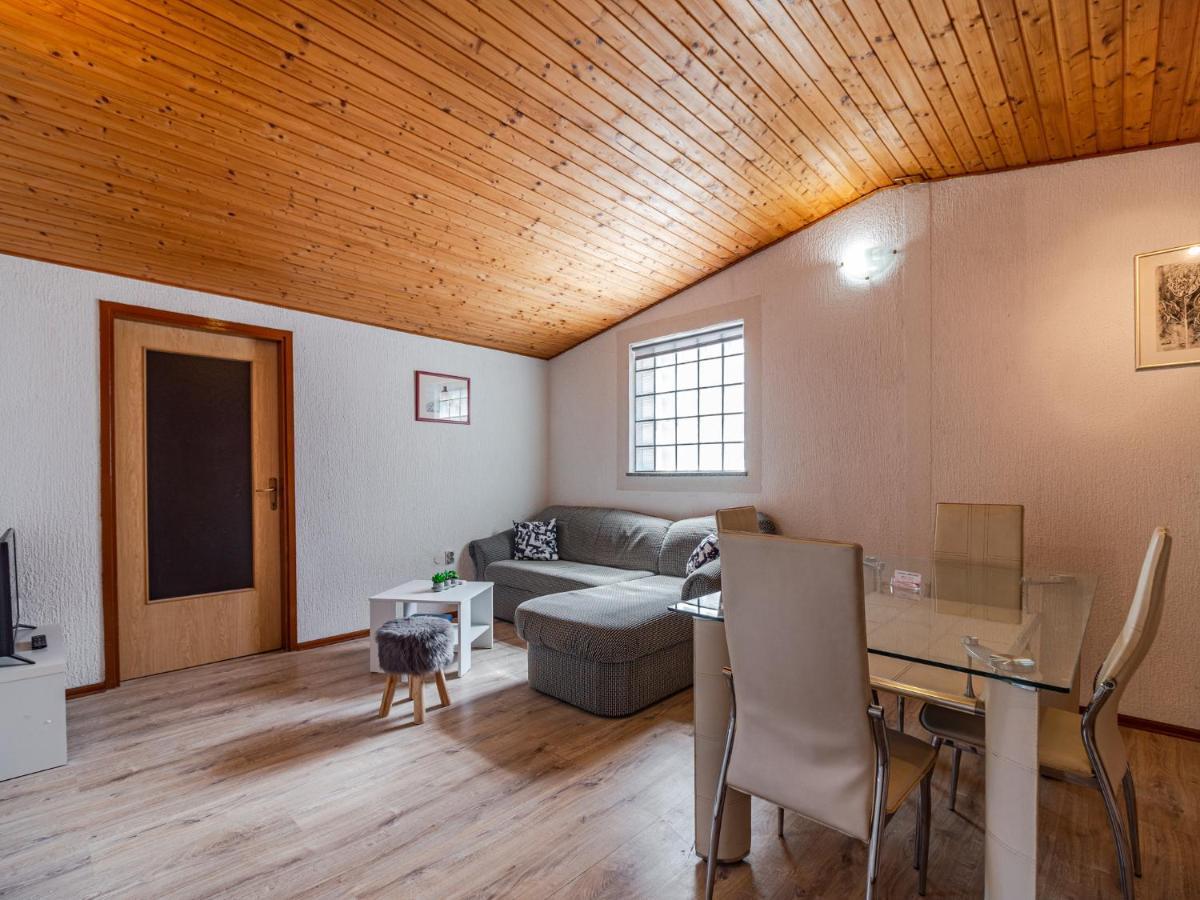 Apartmani Arijana Medulin Kültér fotó